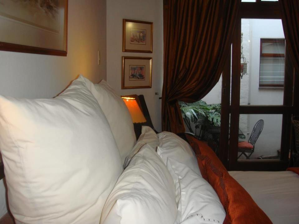 Oxnead Guesthouse Pretoria-Noord Dış mekan fotoğraf