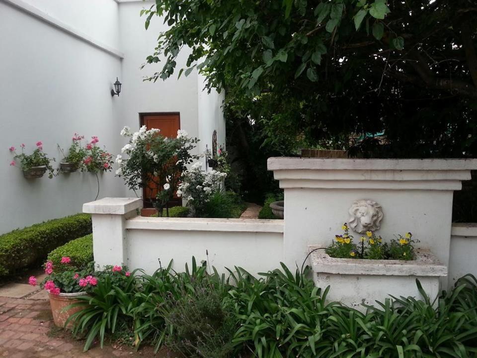 Oxnead Guesthouse Pretoria-Noord Dış mekan fotoğraf